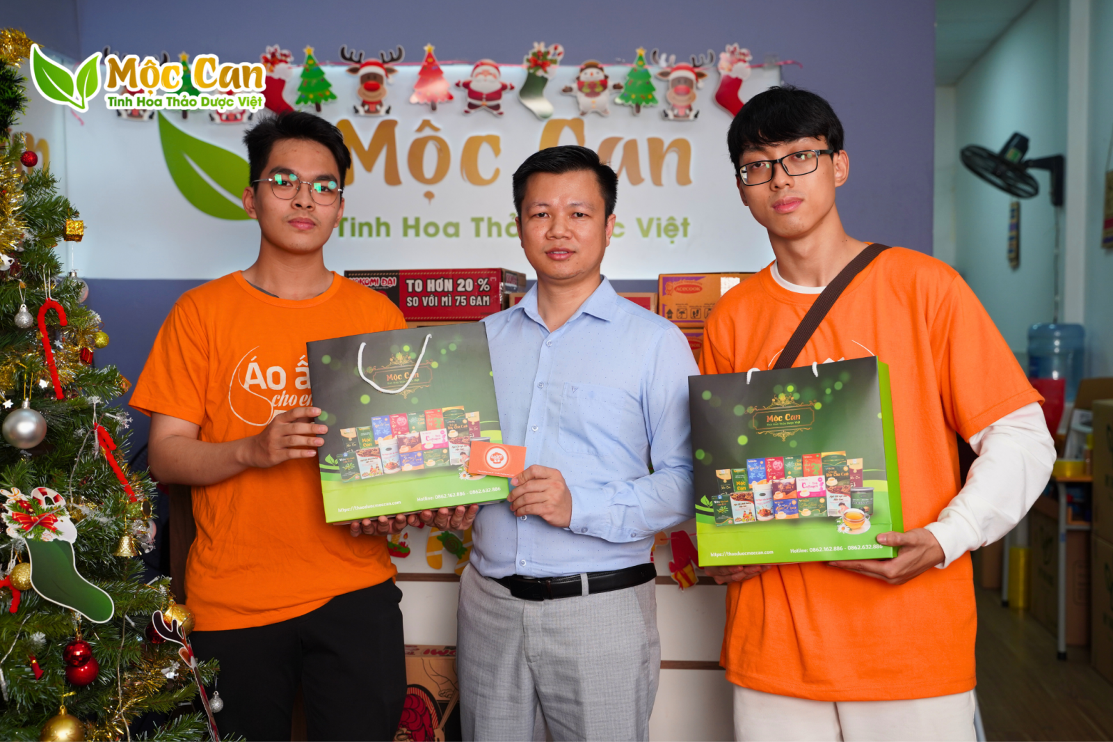 TỔNG KẾT CHƯƠNG TRÌNH ÁO ẤM CHO EM 2023 6